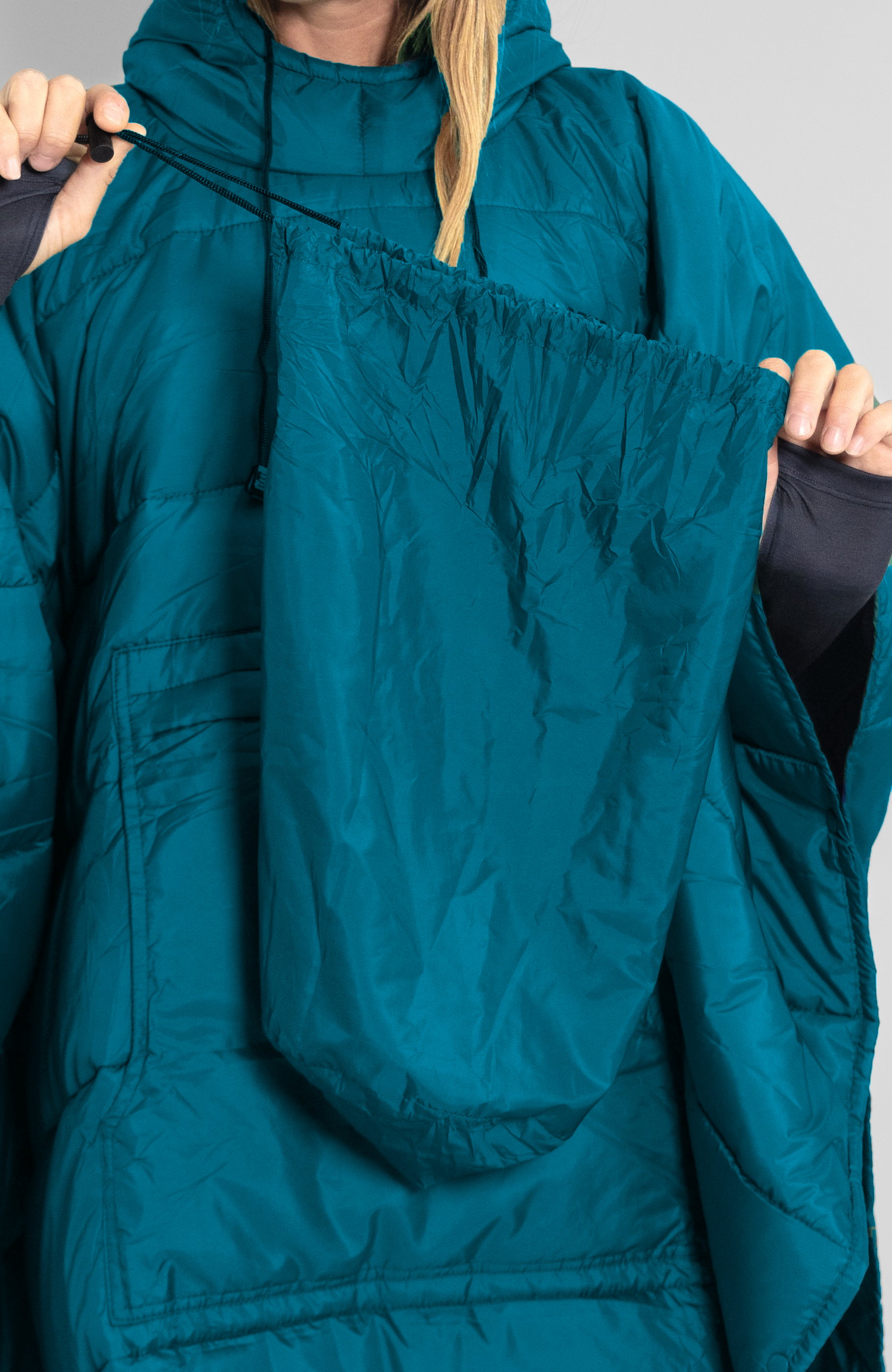 Coeur Sports Poncho ONE SIZE / Teal Snuggly Puffer Poncho